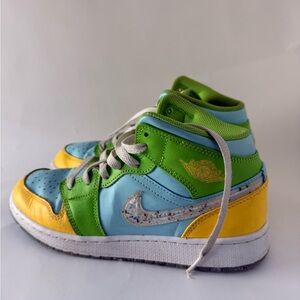 Nike Air Jordan Kids Blue Green Yellow High-Top Sneakers size 6.5 Y